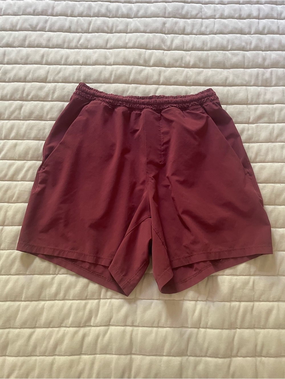 5” lululemon pace breaker shorts - linerless